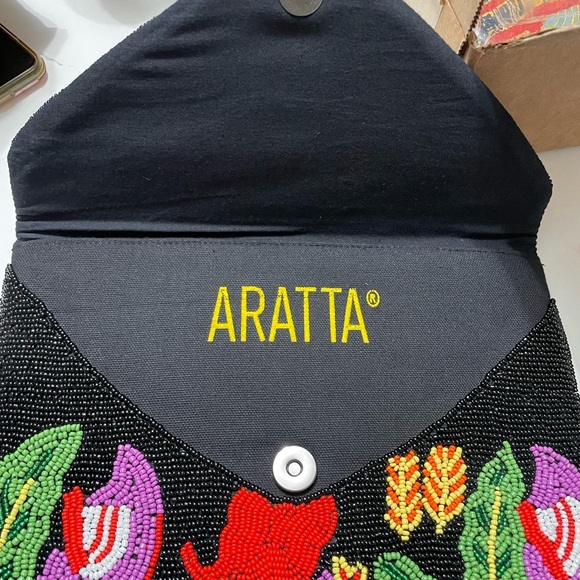 Aratta Fantasy Hand Embellished Clutch/ Crossbody Chain Bag. SOLD OUT STYLE. - Picture 2 of 6